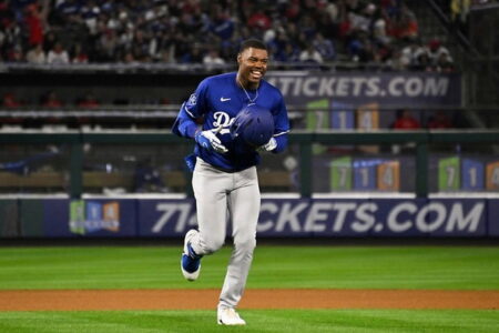 Dodgers Roundup: Shohei’s bat speed sapped, JDP finally arrives, Gough & Gelof draw attention, command as a cloud, grips, more